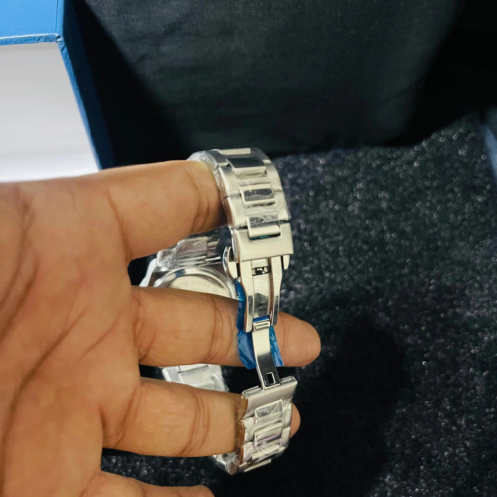 PATEK PHILIPPE GENEVA BLUE DIAL, REF 5711/1